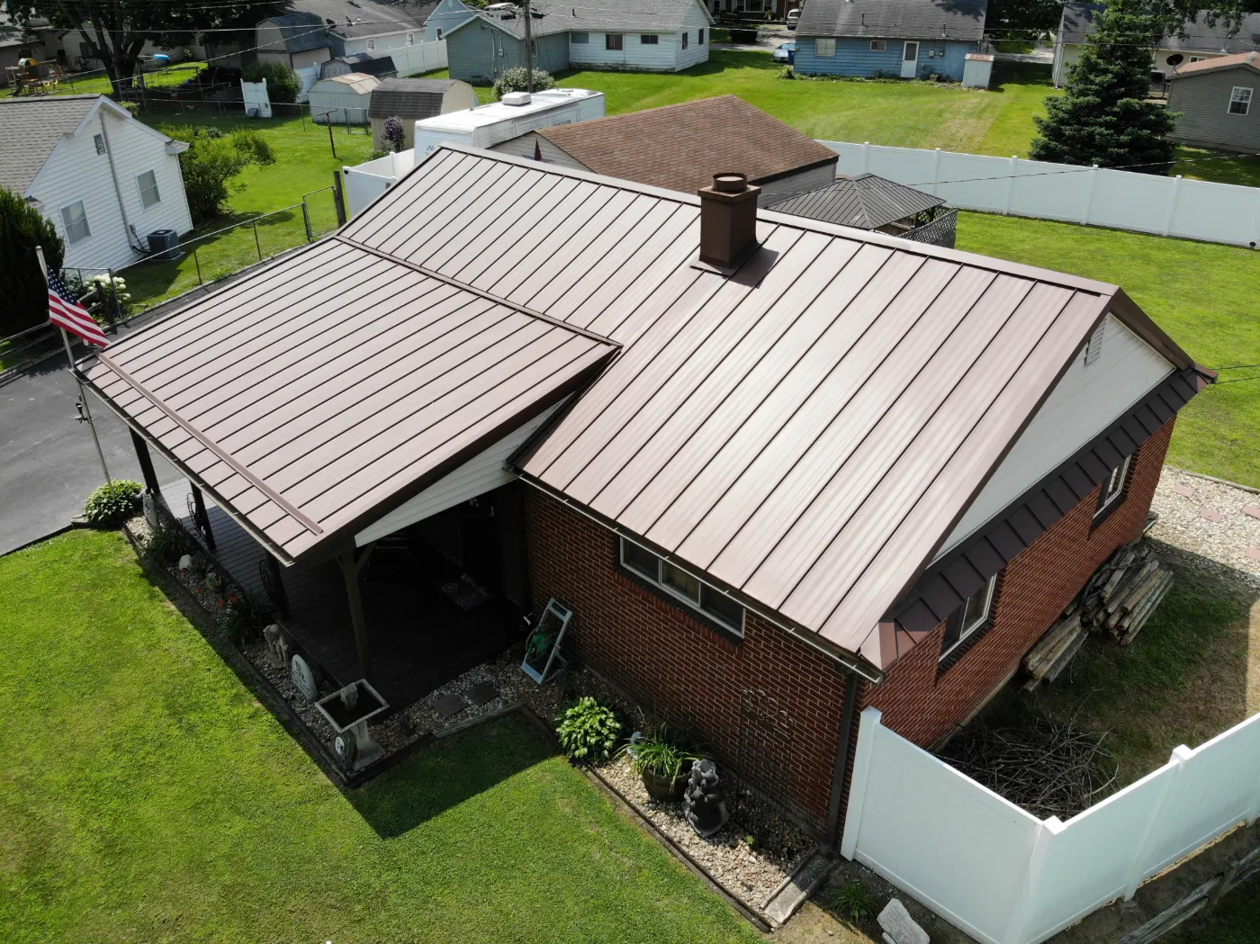 Manufacturer-certified roof installation in Shelbyville